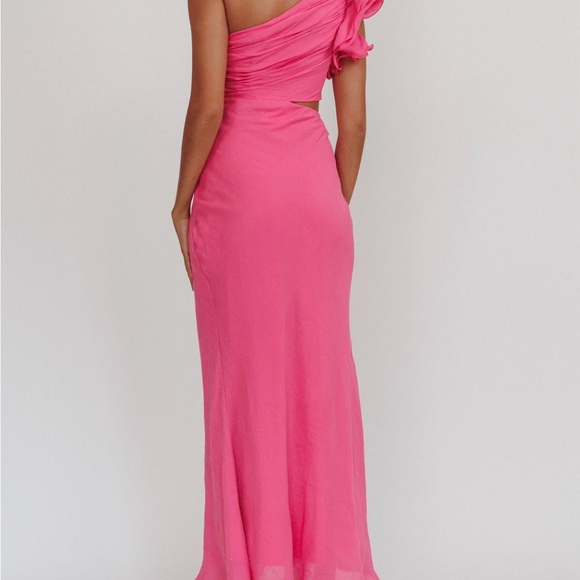 Hot pink One-Shoulder Ruffle Maxi Dress - Picture 2 of 3